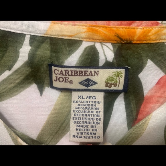 Caribbean Joe Floral Top. Size XL - Picture 2 of 7